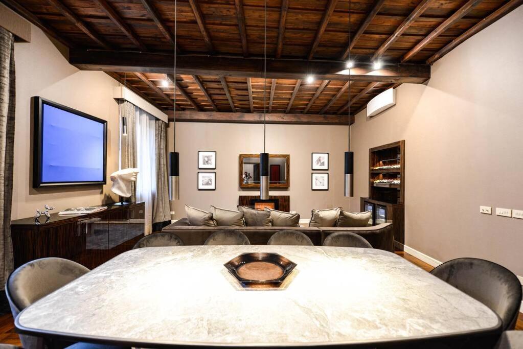 The Frattina - Luxury Serviced Apartment Рим Екстериор снимка