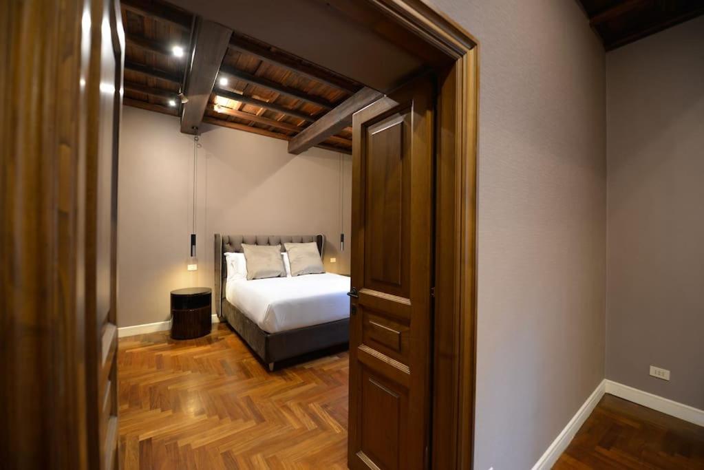 The Frattina - Luxury Serviced Apartment Рим Екстериор снимка